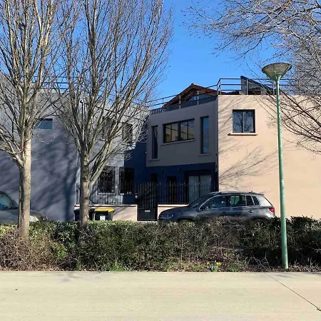 Contemporary House Stadium Of France Villa *